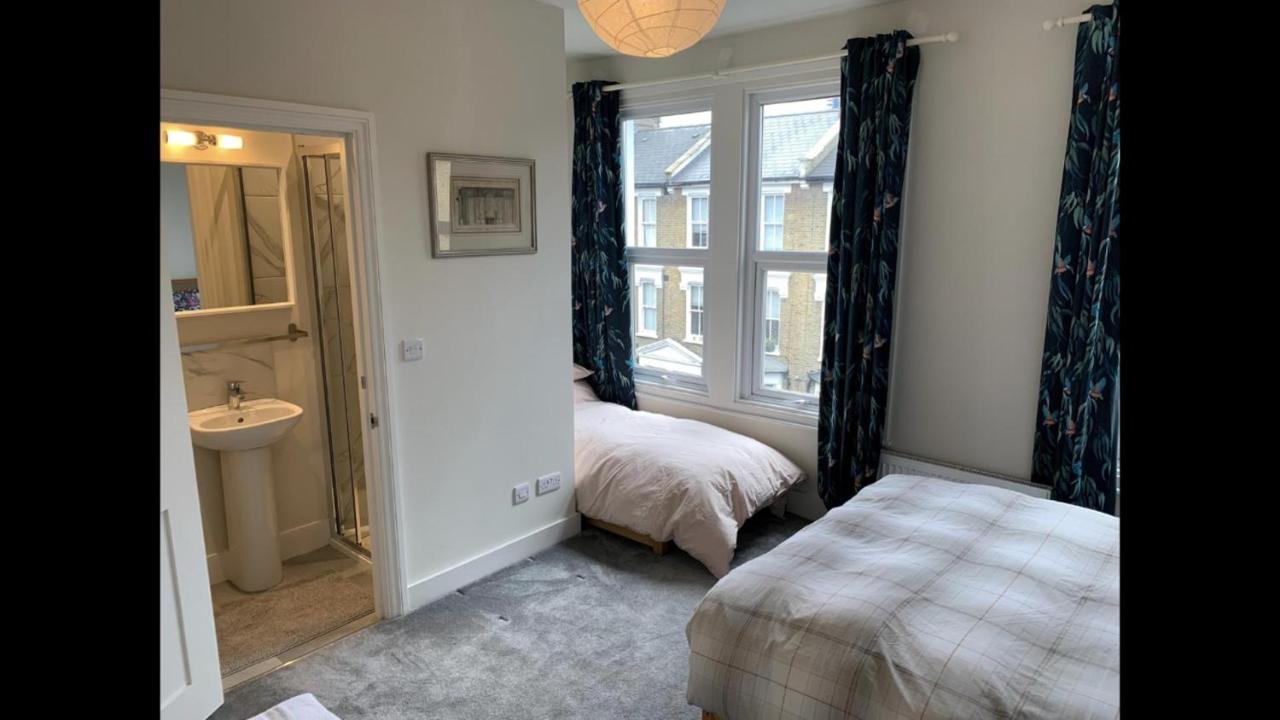 The Dimmer 2 Bedroom Apartment Londres Extérieur photo